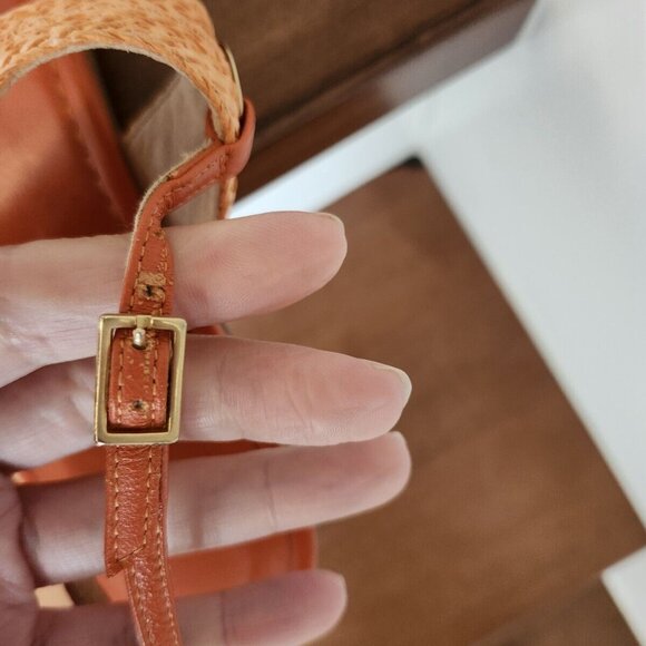 Stuart Weitzman women's orange thong sandals in size 7 - Picture 7 of 12